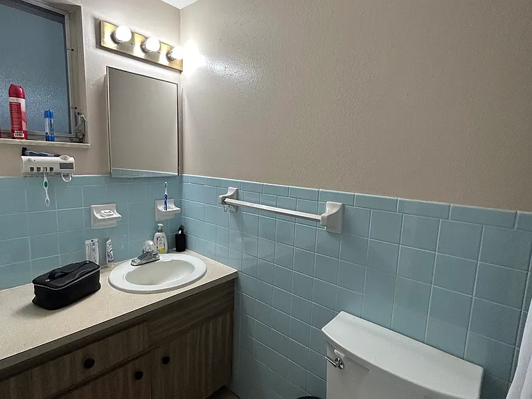 184 S New York Ave #1 — Photo 5