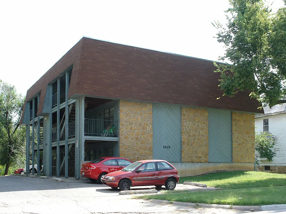 1515 SW 15th St