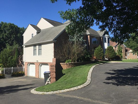 5th image of 1351 Forest Glen Ct