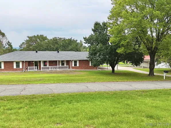 1901 E Hollow Oak Rd, Stigler, OK 74462