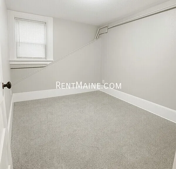409 4th St #5 — Photo 6