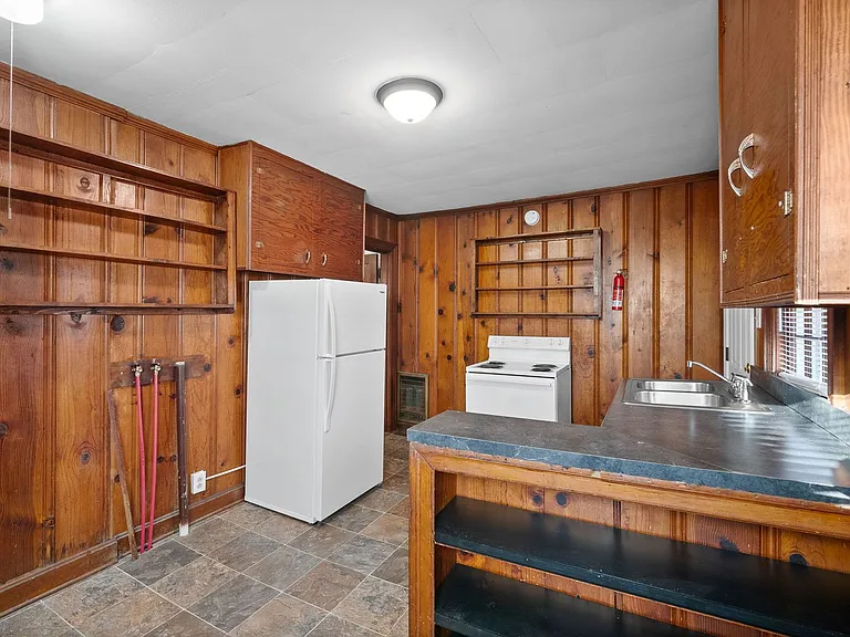 1473 Golf Club Ln — Photo 11