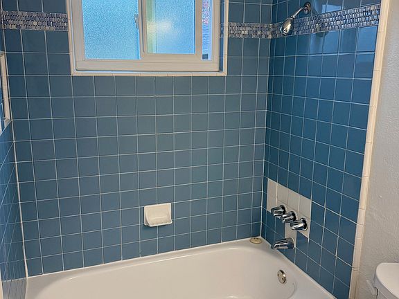 4th image of 4816 Santee Dr APT A