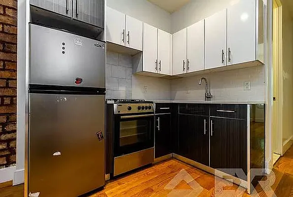 Rented by EXR | media 7