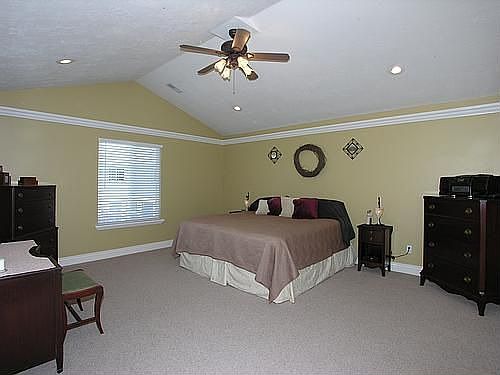 Huge Masterbedroom