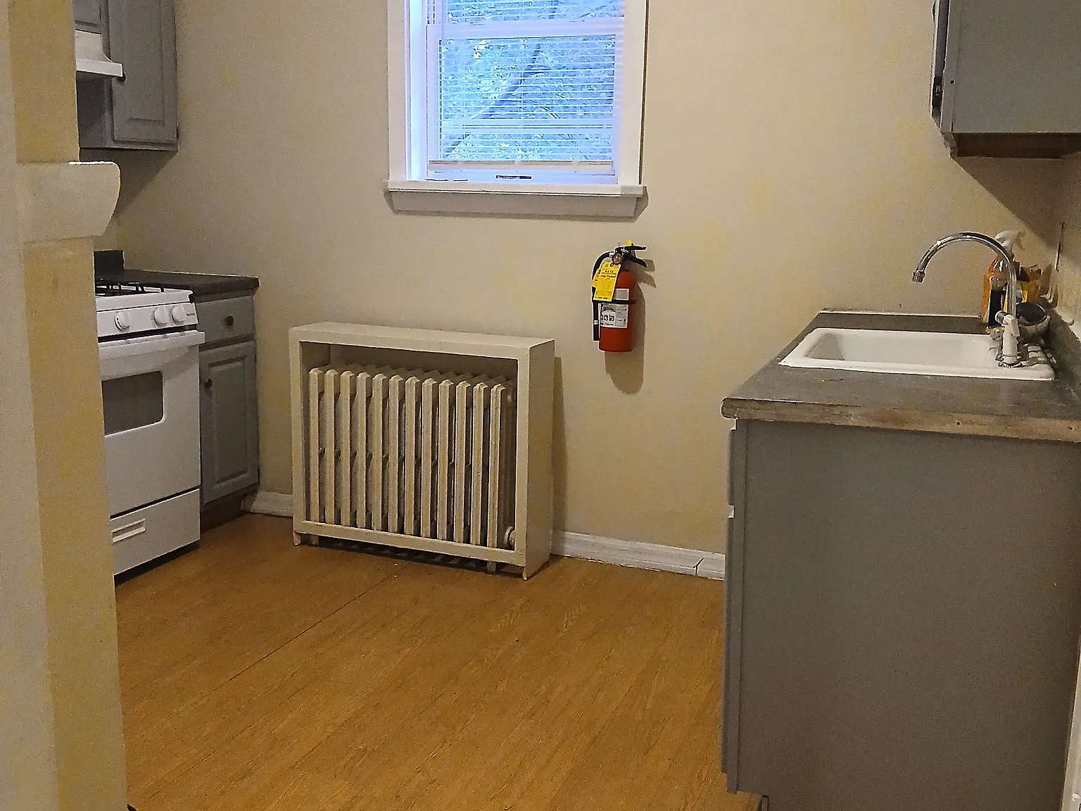 3 bed, 1254 sqft, $2,200 — Photo 4