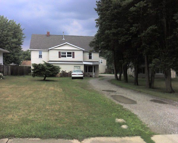 1st image of 611 Stetler Ave