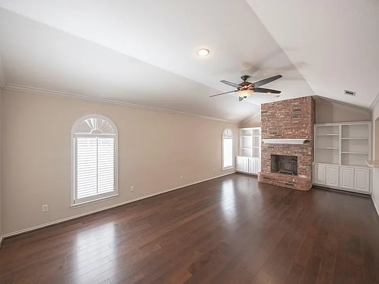 4800 W Wadley Ave — Photo 8