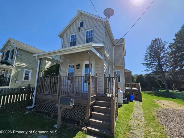 806 Washington St, Throop, PA 18512
