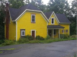 2 Cliff St, Orleans, VT 05860