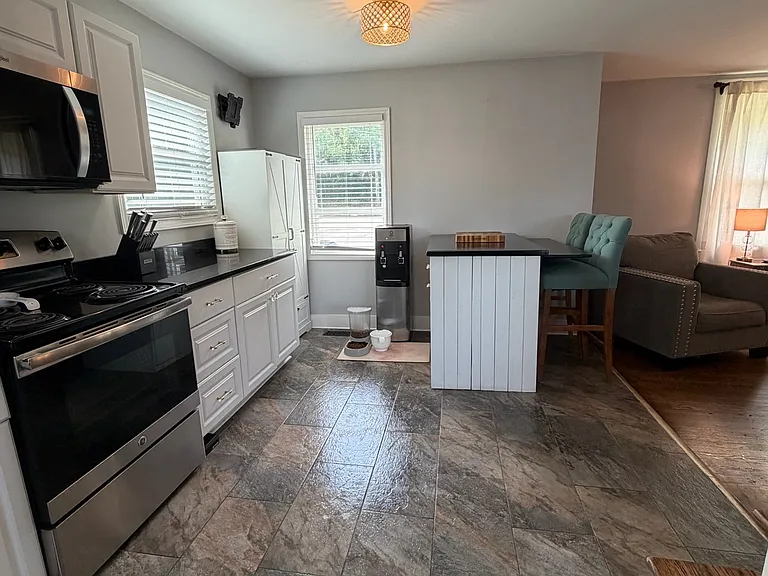 258 E Moody Ave — Photo 36