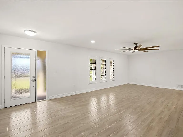 176 N Waterway Dr NW — Photo 4