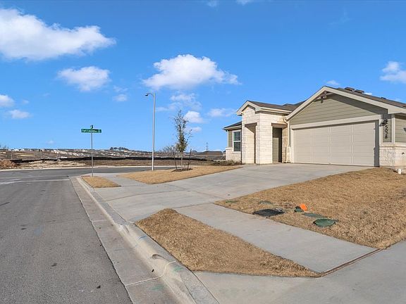 4th image of 5028 Hazelnut Ln