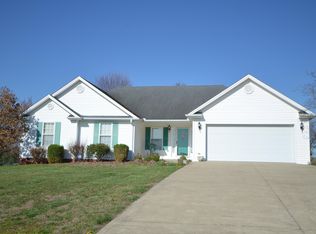 436 Bellaire Dr, Harrodsburg, KY 40330