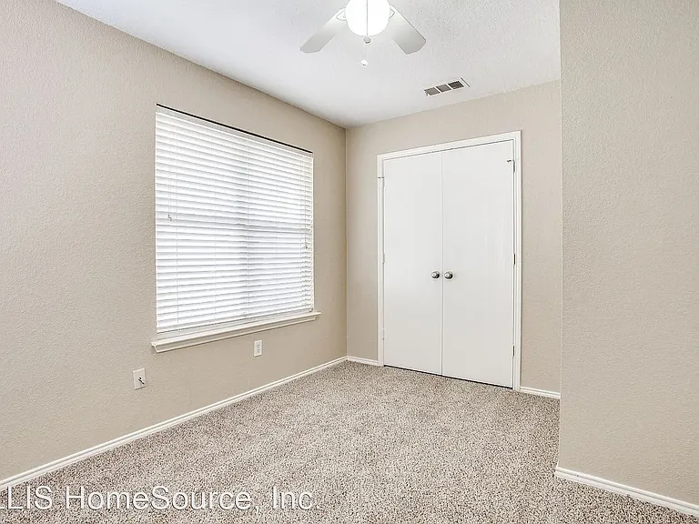 1512 Park Lane Dr — Photo 10