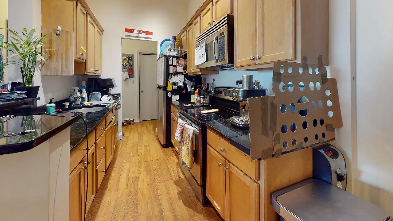 2 bed, 950 sqft, $3,200 — Photo 3
