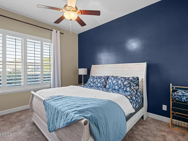 3781 E Chestnut Ln — Photo 33