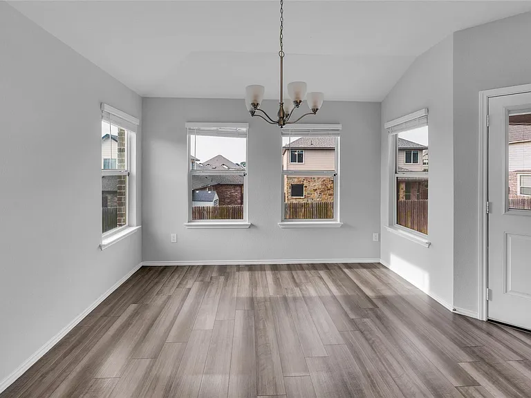1303 Prospector Trl — Photo 5