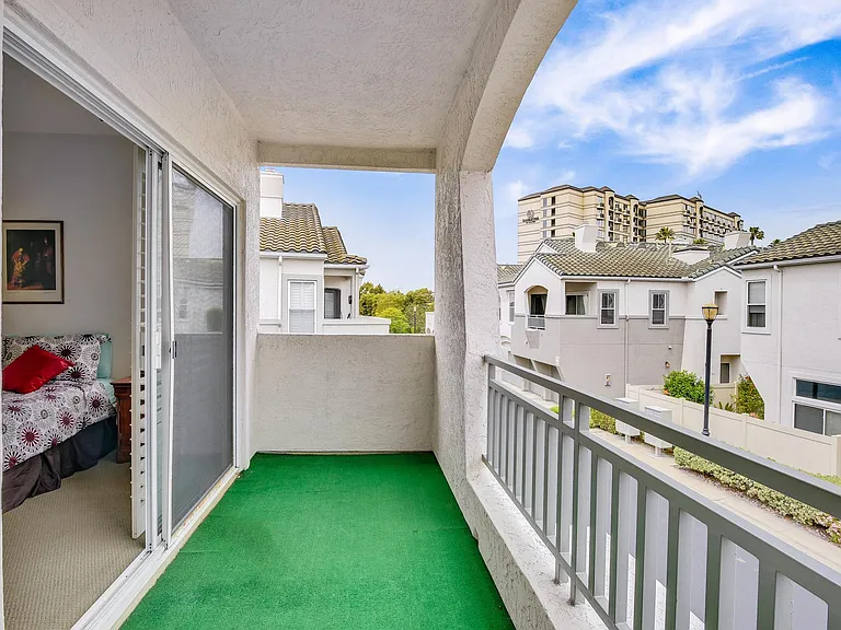 7505 Hazard Center Dr — Photo 18