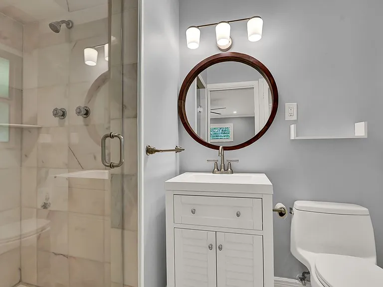 382 SE Edgewood Dr — Photo 16