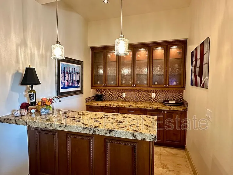 5711 W Linda Ln — Photo 12