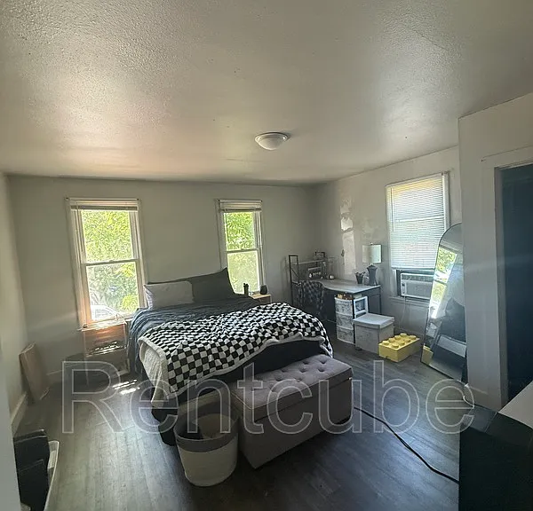 232 Cardiff St — Photo 7