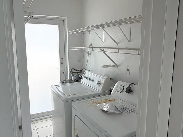 3110 SW 25th St #1 — Photo 3