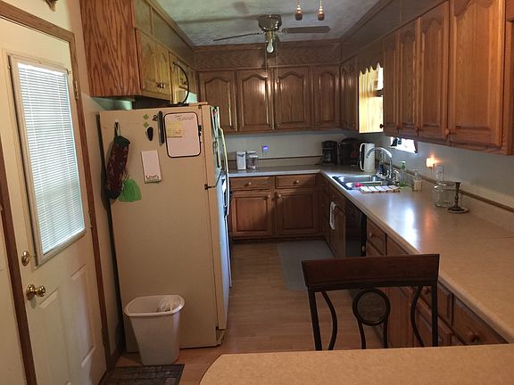 2nd image of 546 Hinson Dr