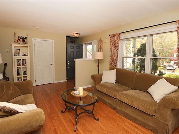5th image of 29 Olcott Ave