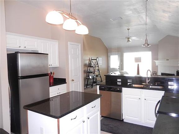 2nd image of 7920 Cannonwood Dr