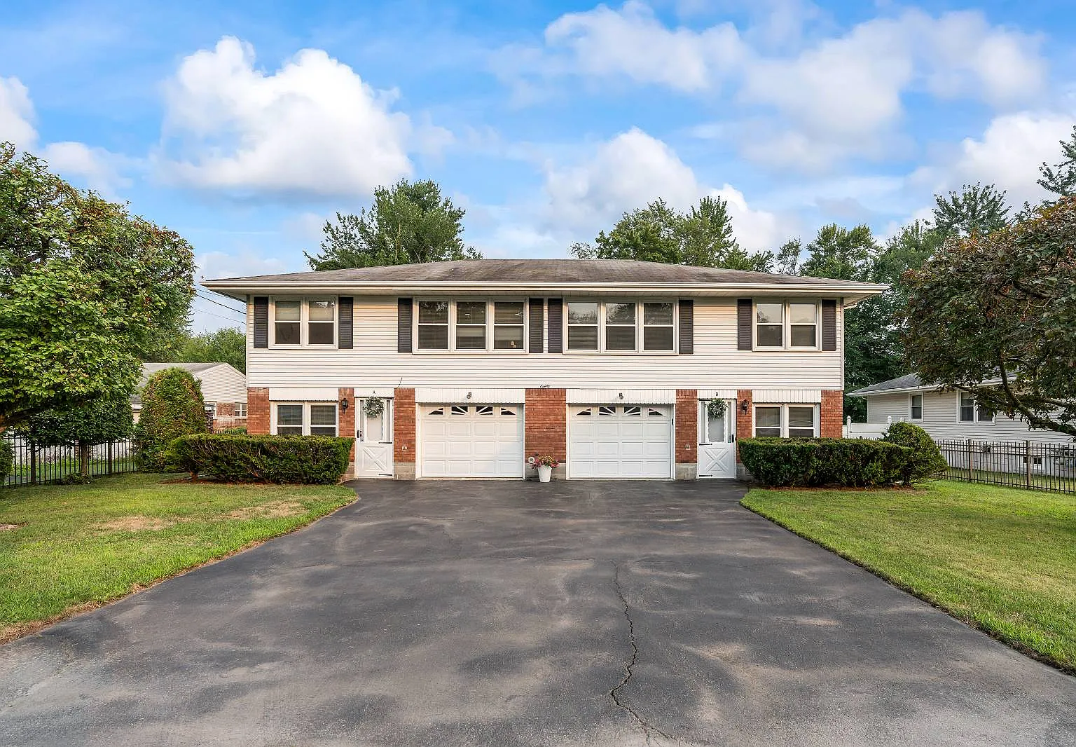 2 bed, 1.5 bath, $2,100 — Photo 1