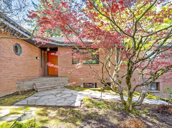 2211 SE 76th Ave, Portland, OR 97215