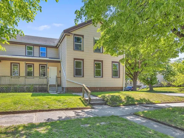 933 Saint Clair Ave, Sheboygan, WI 53081