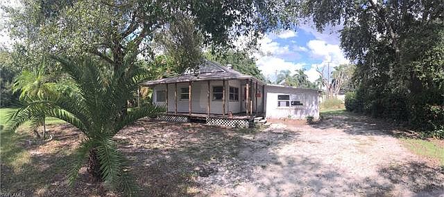 1st image of 343 Fairfax Dr