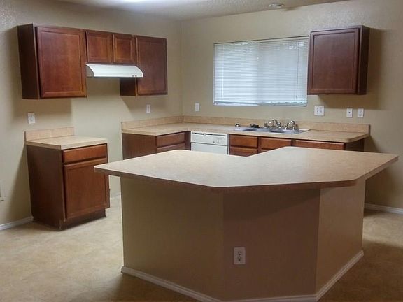 2nd image of 6644 Shadow Creek Dr