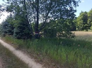 S Songbird Ln, Empire, MI 49630