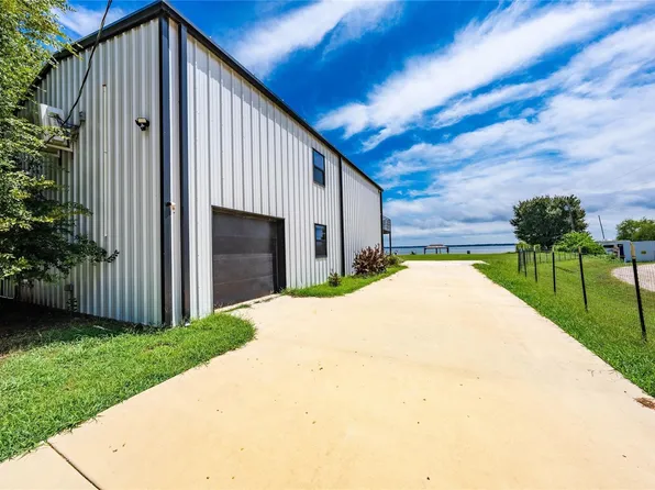 726 Lakeshore Dr, Kemp, TX 75143