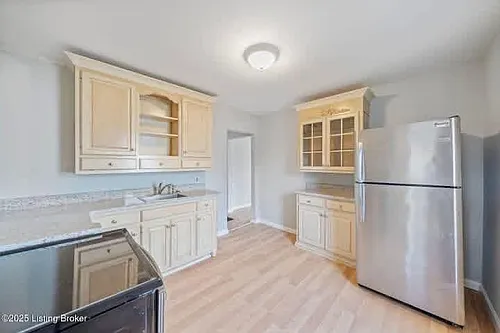 4211 Savage Dr Photo 1