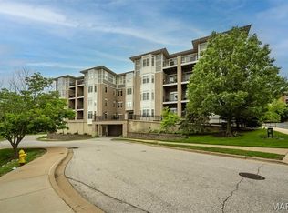 842 N New Ballas Ct Unit 103, Saint Louis, MO 63141