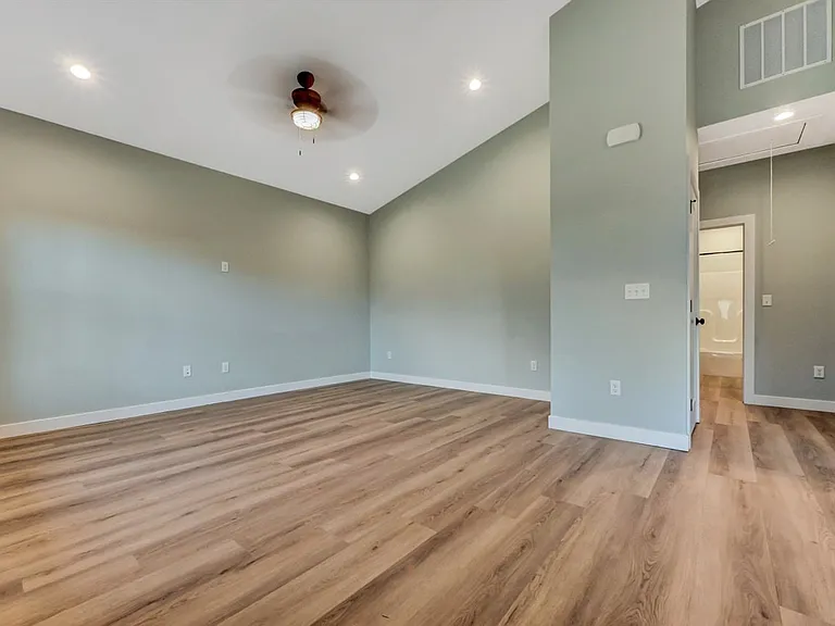 708 Harrison Ave #1 — Photo 8
