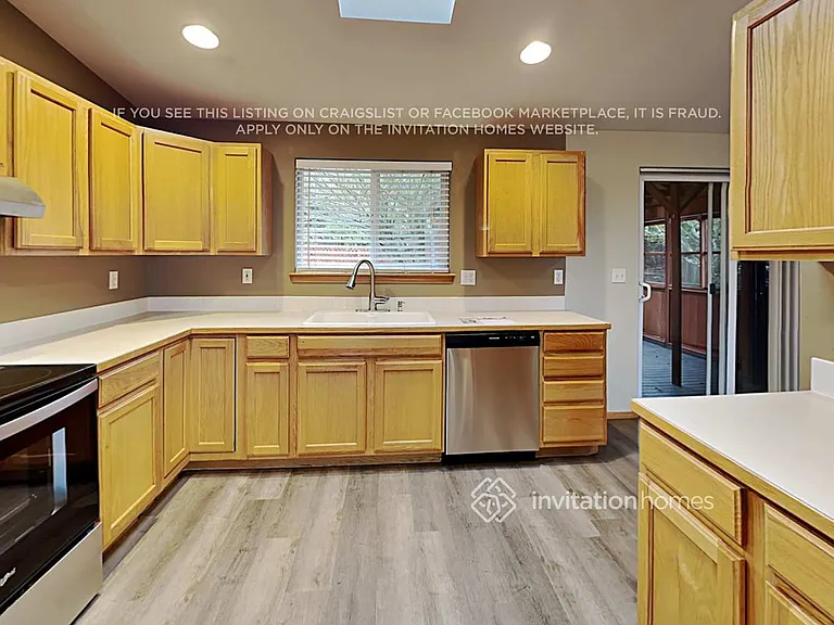 17617 Upland Dr — Photo 9