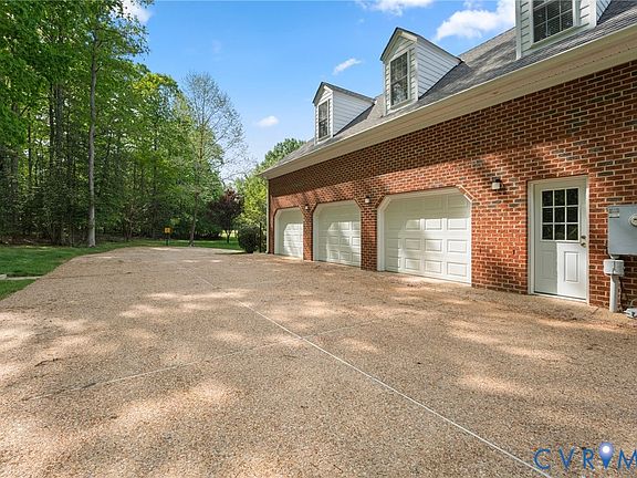 5th image of 15506 Chesdin Landing Ct