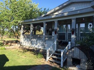 584 SW Bent Loop, Powell Butte, OR 97753