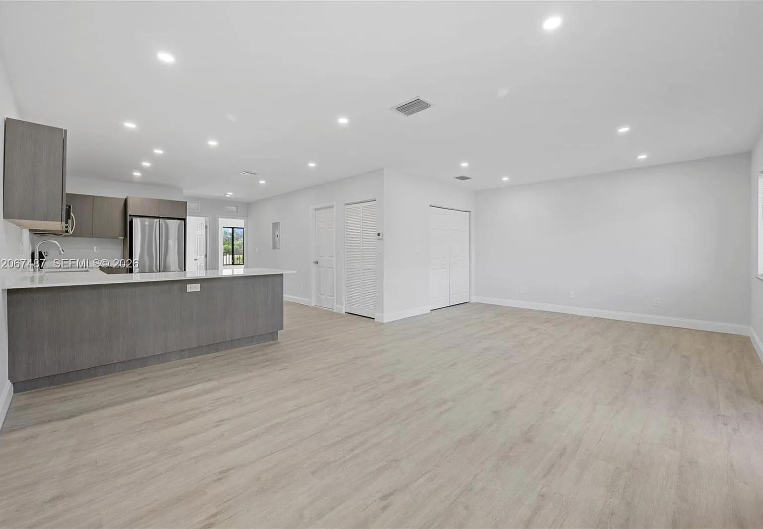 2 bed, 2.0 bath, $2,500 — Photo 2