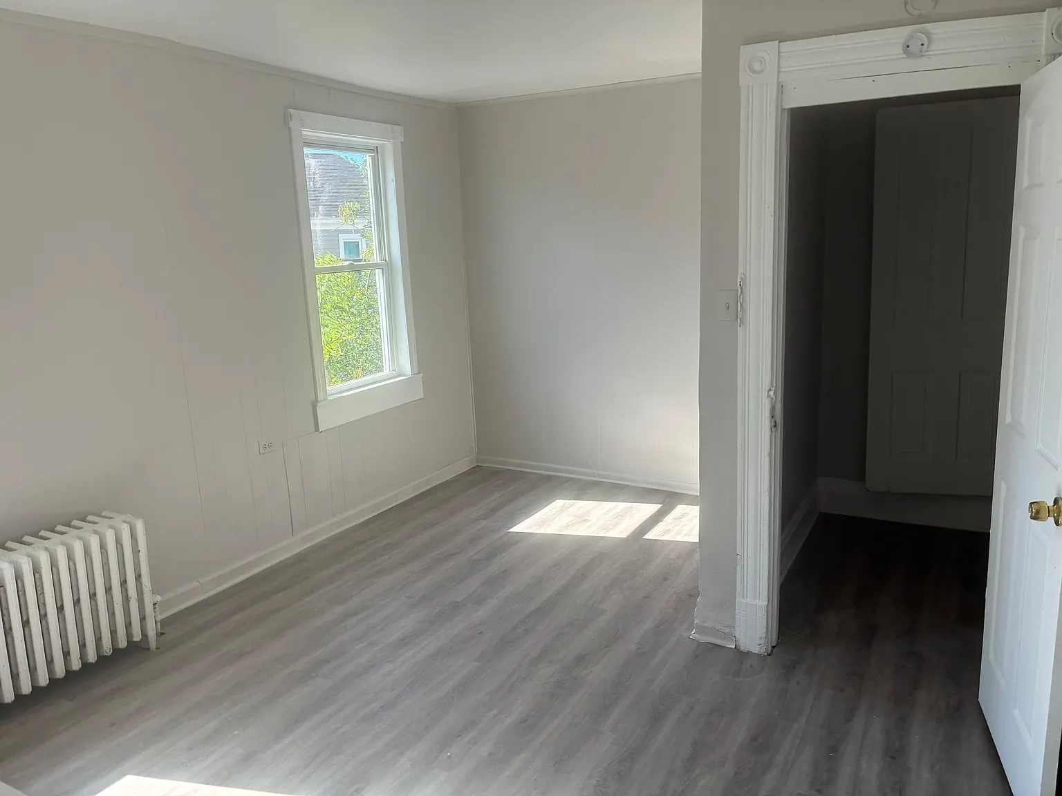 3 bed, 3500 sqft, $1,190 — Photo 3