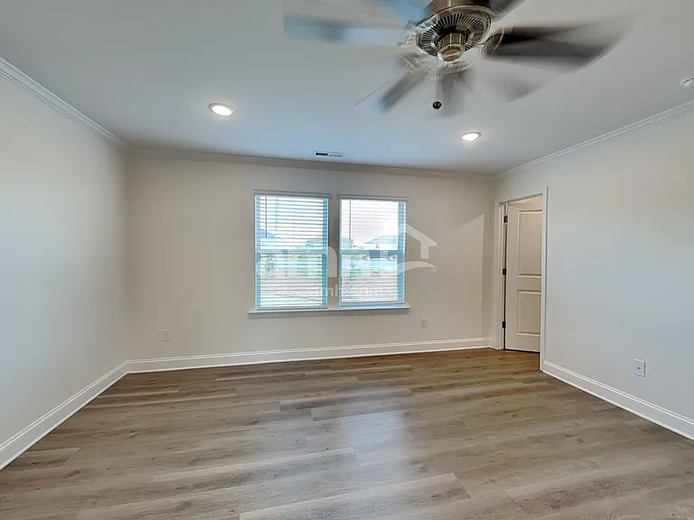 3504 Lincoln Heights Ln — Photo 10