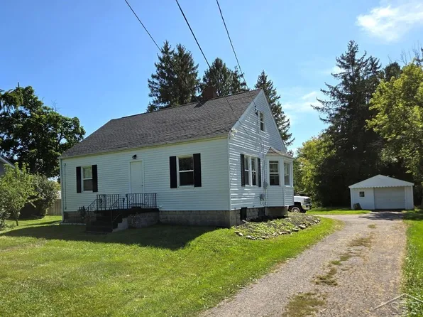3715 Shattuck Rd, Saginaw, MI 48603