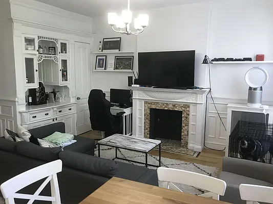 Rented by First Point Management | media 17