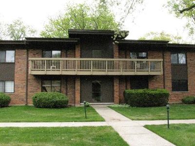 481 Duane Ter APT A4, Glen Ellyn, IL, 60137