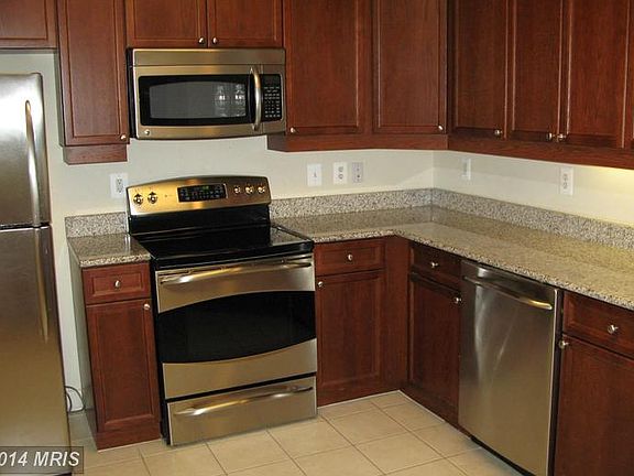4th image of 525 Belmont Bay Dr Unit 201
